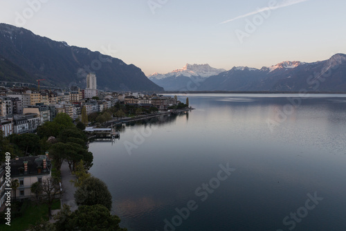 Lever de soleil sur le lac Léman