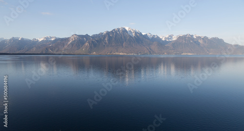 Lever de soleil sur le lac Léman
