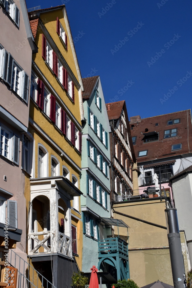 Bunte Altbauten im Zentrum von Tübingen