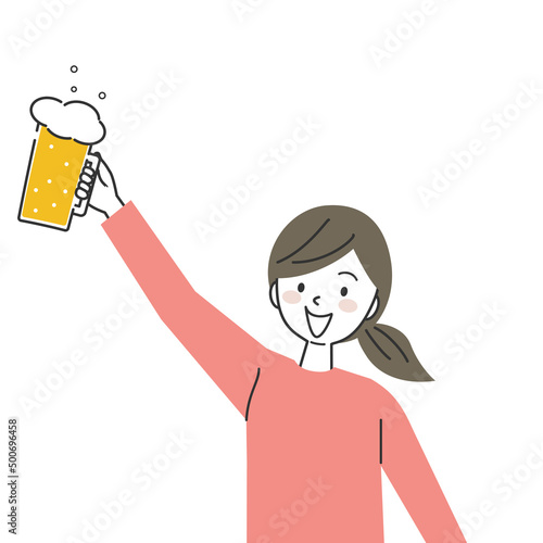 ビアジョッキを持った手を上にあげる若い女性