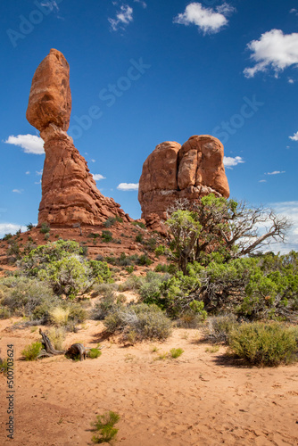 formazioni rocciose nel deserto dello utha photo