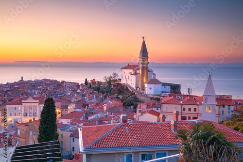 Obraz na płótnie Piran, Slovenia. Aerial cityscape image of beautiful Piran, Slovenia at spring sunset. w salonie