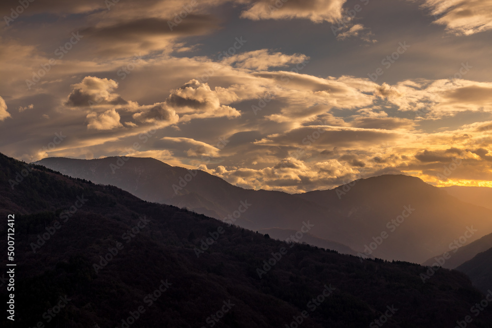 Obraz premium sunrise in the mountains