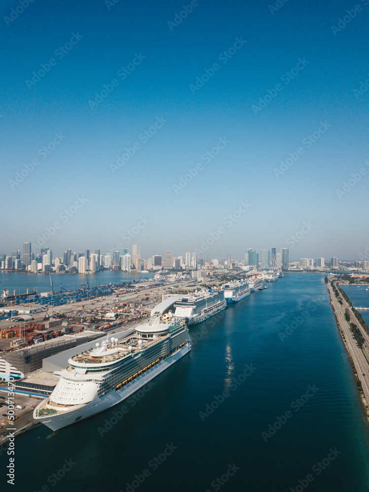 Cruise Ships In Miami