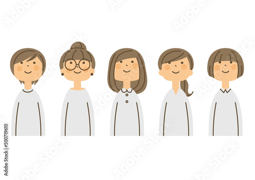 女性　上向き　白シャツ　5人