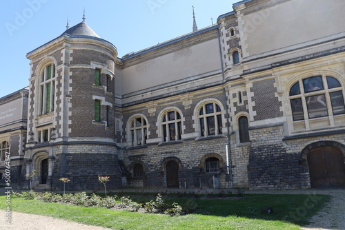 Le pavillon Anne de Beaujeu, bâtiment du château des ducs de Bourbon, vu de l'extérieur, ville de Moulins, département de l'Allier, France