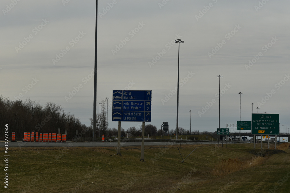 Fototapeta premium Autoroute 20 Fermée 2022