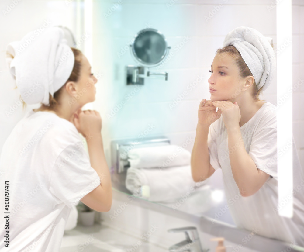 Fototapeta premium Applying the cream..Magic anti-aging cream.