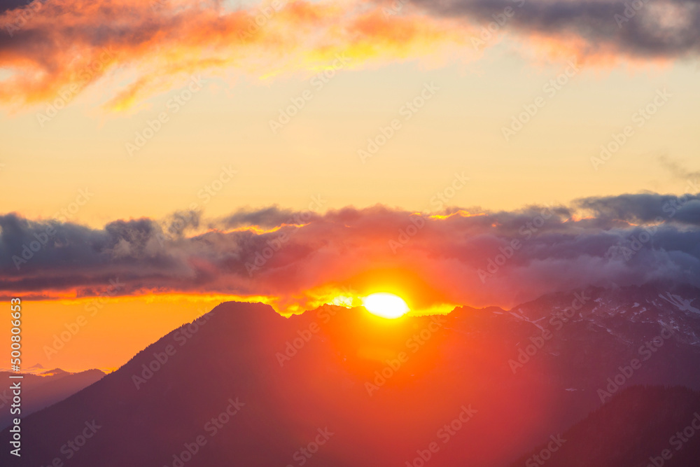 Fototapeta premium Mountains on sunset