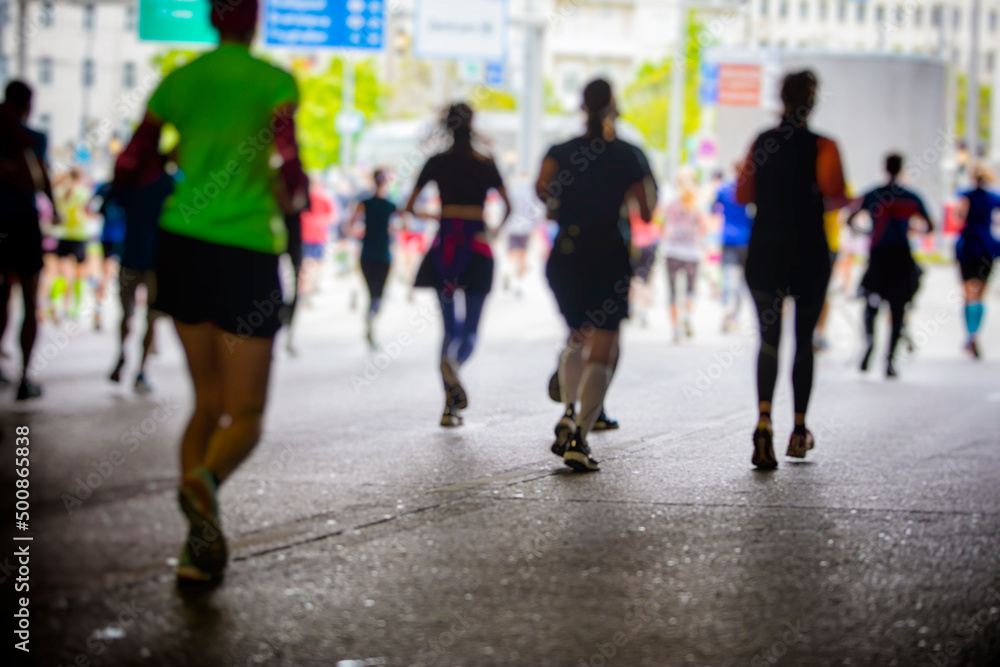 marathon runners in the city