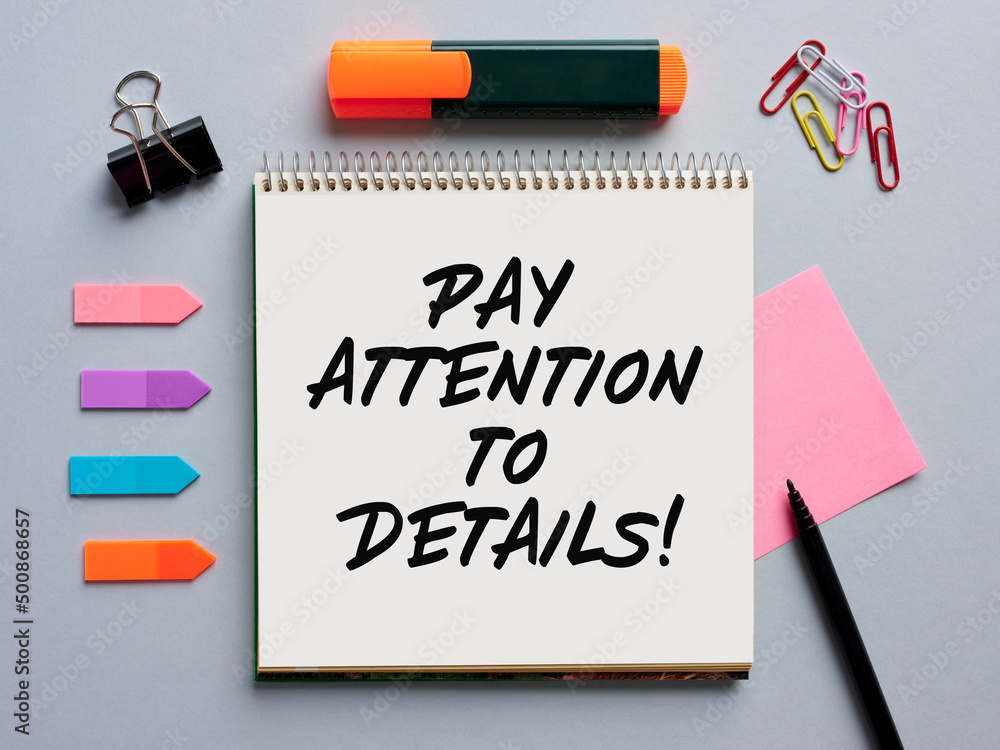 Ταπετσαρία The message pay attention to details written on a notebook on business office desktop