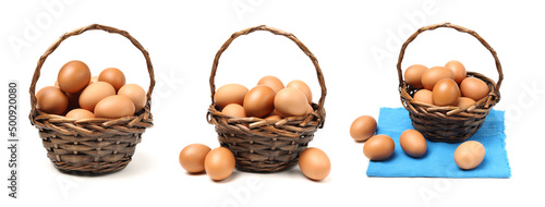Photo brown eggs on white background