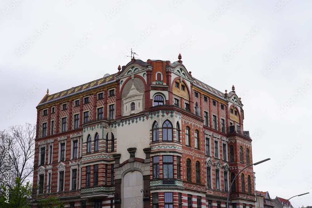 Das Luisenhaus mit der Inschrift Das Luisenhaus mit der Inschrift
