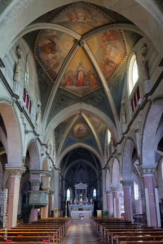 vecchia chiesa di arona in italia