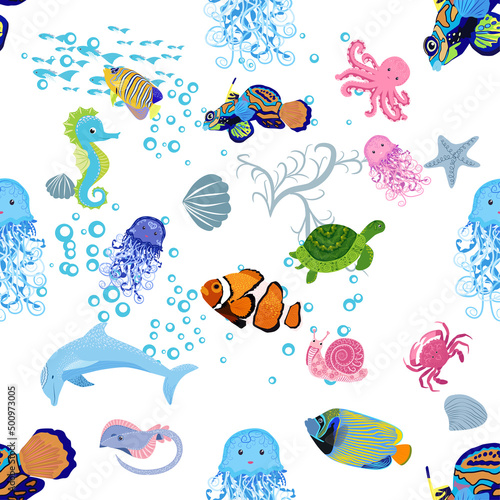 Marine life, fish, animals bright seamless pattern. sea travel, underwater diving animal tropical fish. Jellyfish, whale, shark, seahorse, clown fish, dolphin, turtle, emperor
