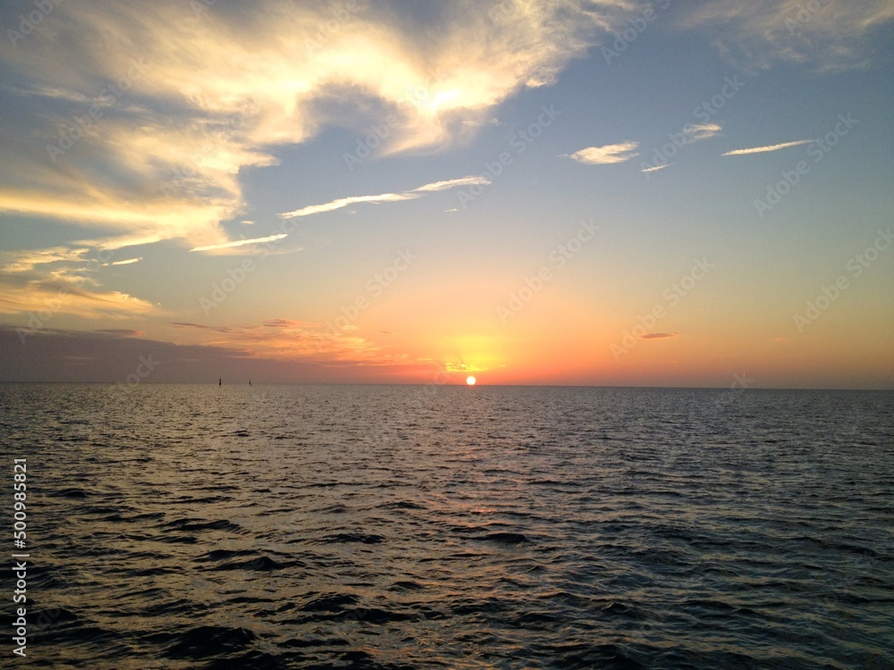 Fototapeta premium sunset in the sea