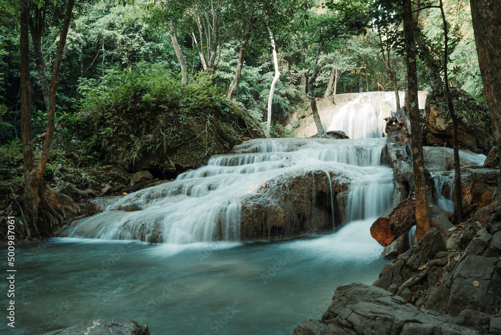 Obraz premium Waterfall in Erawan National Park, Thailand