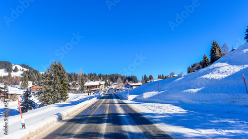 Quadro em tela Route 11 in L’Etivaz in der Gemeinde Château-d’Oex im Schweizer Kanton Waadt