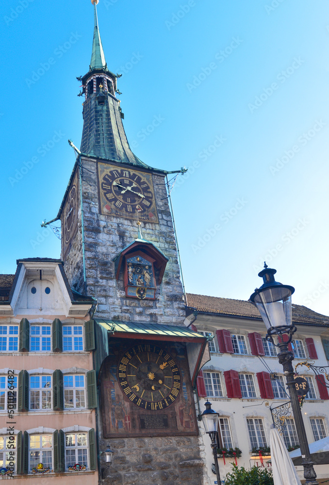 Zeitglockenturm in der Altstadt von Solothurn, Schweiz Stock Photo ...