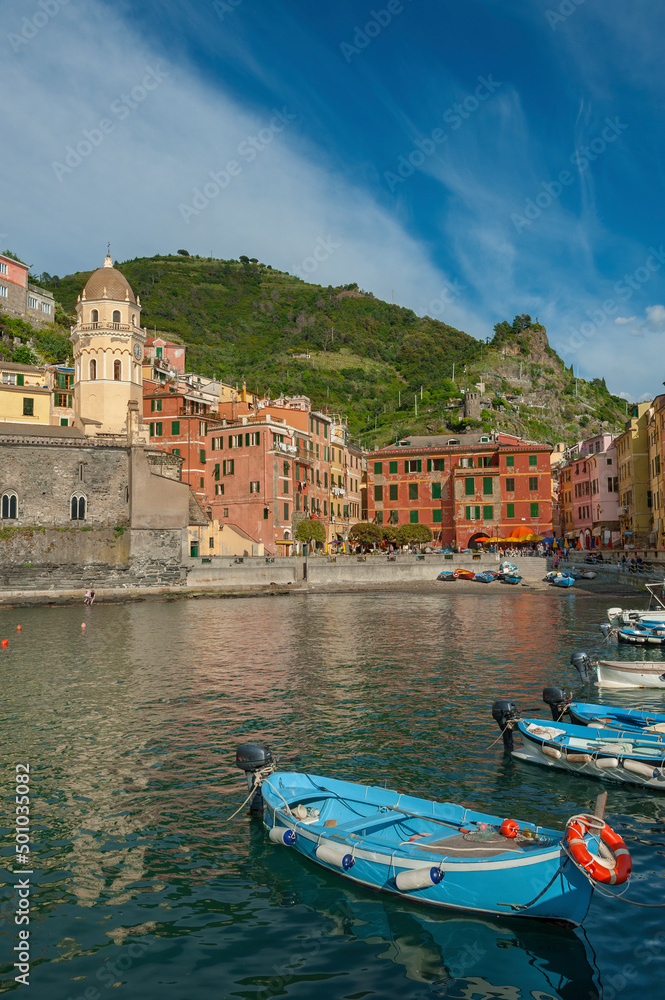Idyllic landscape of Vernazza village, Cinque Terre, Italy
