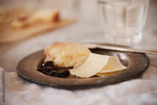 Pecorino Grand Cru and Chianti Wine Jelly