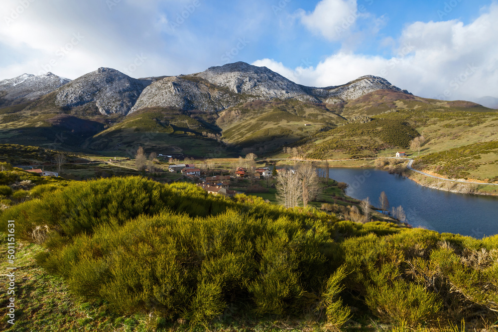 Mountain village in Spring, Alba de los Cardaños next to the Camporredondo reservoir in Palencia, Spain 