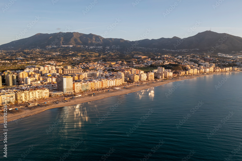 vista de la playa del centro de Fuengirola, Andalucía