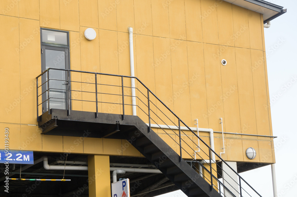 Obraz premium 屋外階段