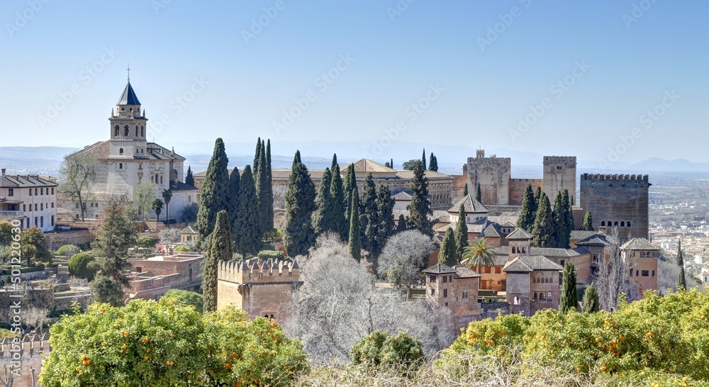 palais de l'Alhambra à Grenade et du palais de Generalife en Andalousie au sud de l'Espagne	 et quartier de l'Albayzin