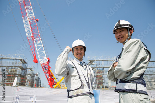 日本人の仕事風景、現場監督 施工管理 新人教育