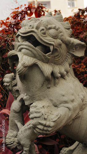 chinese lion statue