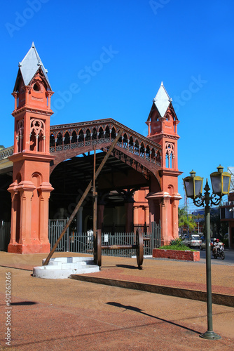 Former train station in Asuncion, Paraguay © donyanedomam