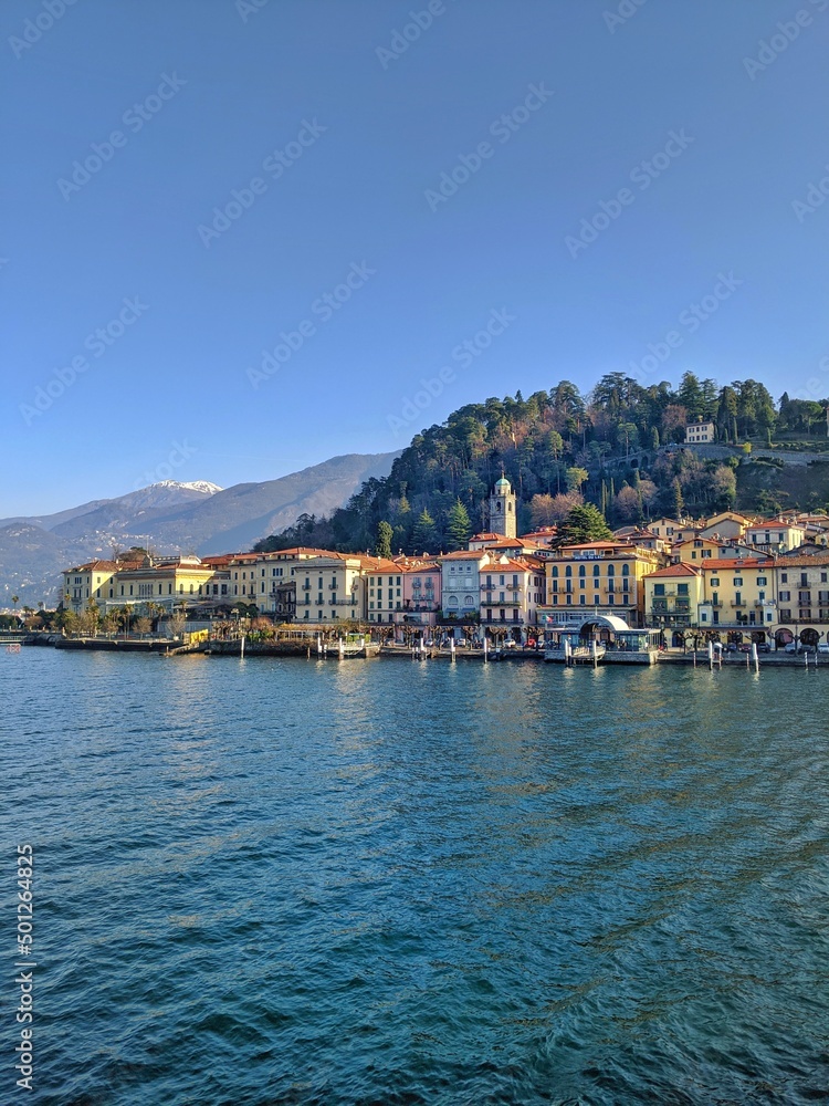 Fototapeta premium Varenna, Italy