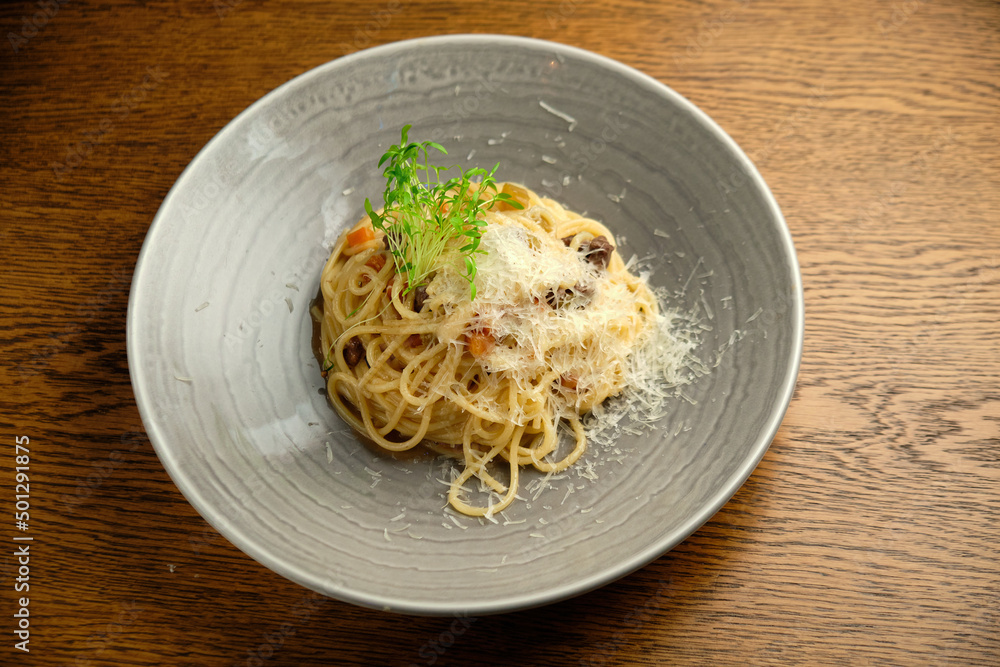 Spaghetti pasta with tomato sauce, mozzarella cheese