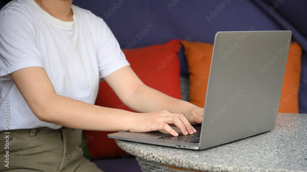 Naklejka premium Female freelancer using laptop computer. remote working concept