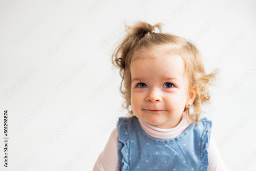 beautiful little girl playing games beautiful little girl playing games