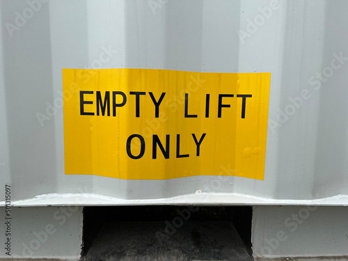 Empty Lift Only Shipping Container Symbol