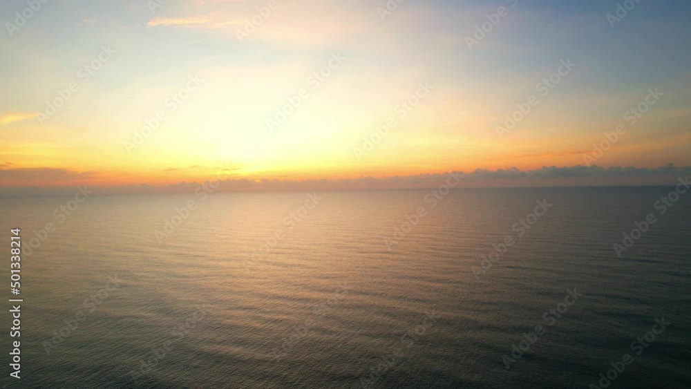 4K drone aerial view of beautiful ocean waves, fly over the sea, small waves in the sea. sea in the tropics. Background footage for summer. cinematic drone shot
4K drone aerial view of beautiful ocean waves, fly over the sea, small waves in the sea. sea in the tropics. Background footage for summer. cinematic drone shot