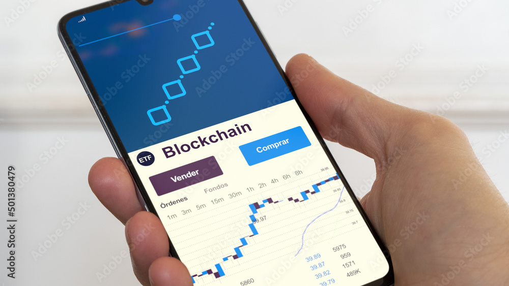 fondo de inversión negociado en bolsa mundial, Datos del mercado de valores en el teléfono. Análisis de negocios de una tendencia ETF. Blue chips. Texto en español
fondo de inversión negociado en bolsa mundial, Datos del mercado de valores en el teléfono. Análisis de negocios de una tendencia ETF. Blue chips. Texto en español