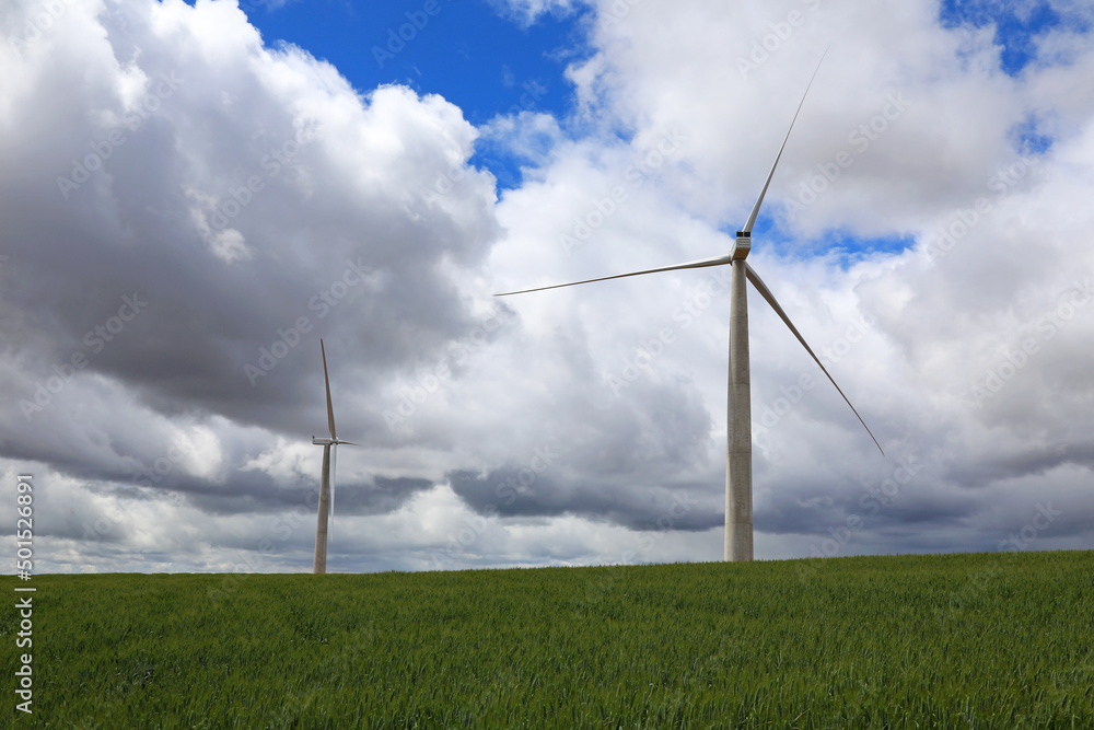 aerogenerador energía limpia renobable verde eólica electricidad molino viento tierra 4M0A5763-as22 aerogenerador energía limpia renobable verde eólica electricidad molino viento tierra 4M0A5763-as22