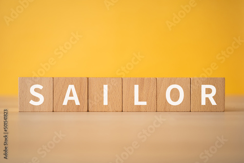 「SAILOR」と書かれた積み木 photo