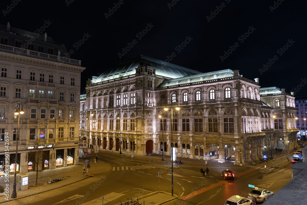 Evening view to the Vienna State Opera building in the historic center of Vienna, Austria. January 2022