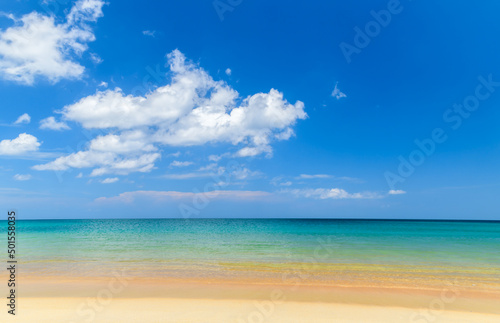 Fototapeta Naklejka Na Ścianę i Meble -  beautiful white cloudy and blue  sky and sea on summer in phuket, Thailand. summer and travel