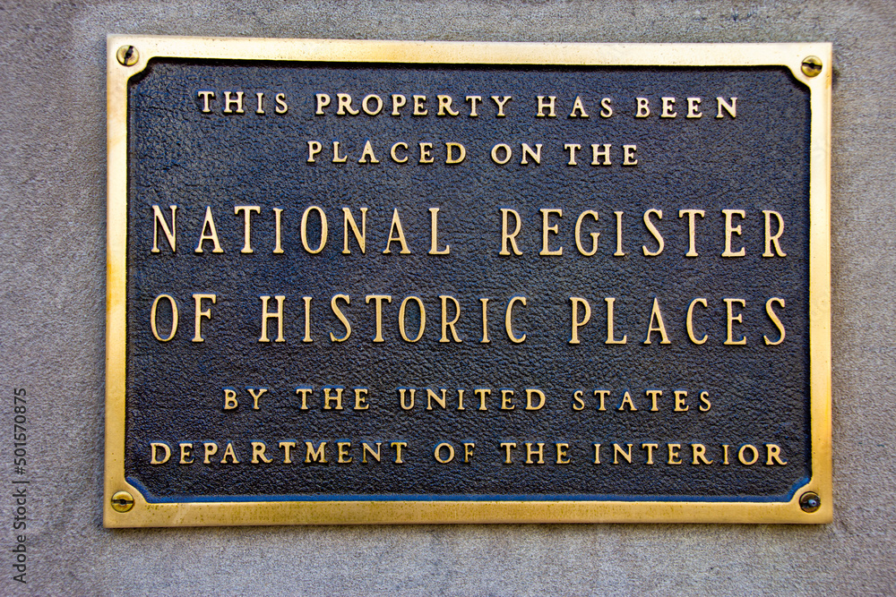 Plaque found on properties listed in the National Register of Historic Places. - obrazy, fototapety, plakaty 