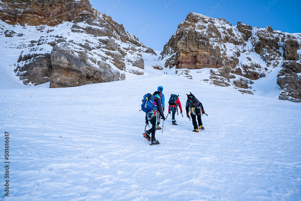 Alpinismo Pirineos, Alpinism Pyrenees