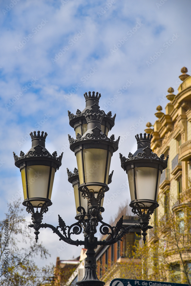 historische Straßenlaterne in Barcelona / Spanien