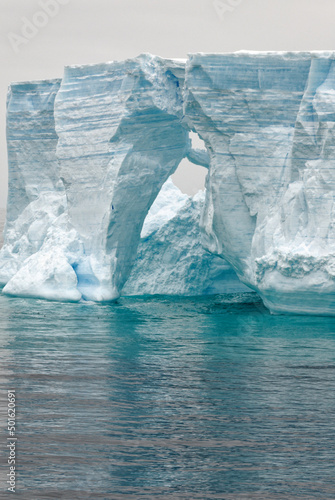 Antartica - Tabular Iceberg in Bransfield Strait © adfoto