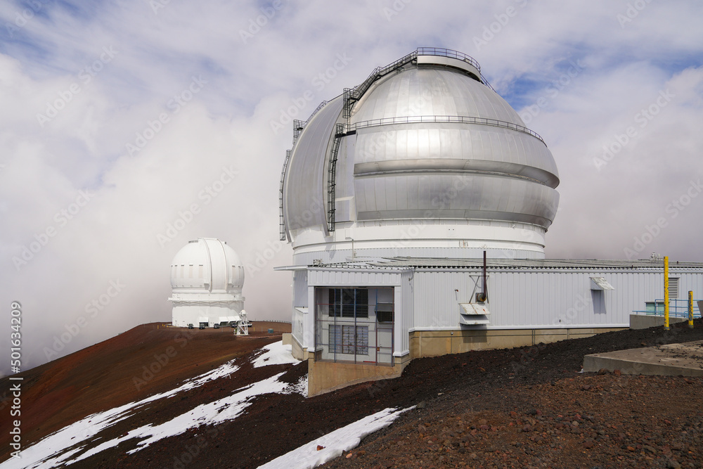 Shiny dome of the Gemini Observatory at the summit of the Mauna Kea volcano on the Big Island of Hawaii, United States Shiny dome of the Gemini Observatory at the summit of the Mauna Kea volcano on the Big Island of Hawaii, United States