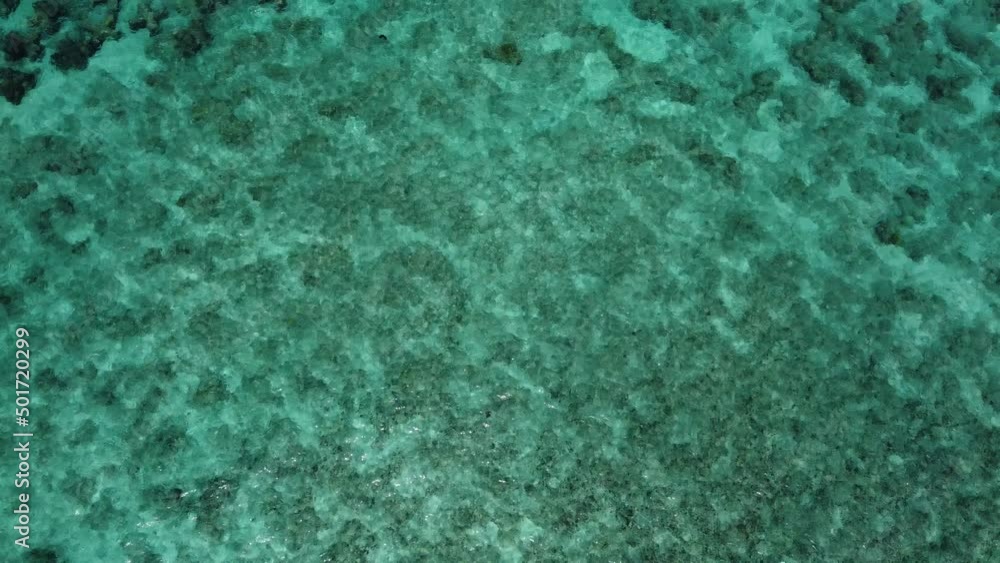 エメラルドグリーンの海 エメラルドグリーンの海