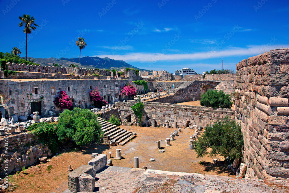 Φωτογραφία Inside the castle of Neratzia (or Nerantzia- Castle of the Knights), Kos town, Kos island, Dodecanese, Greece